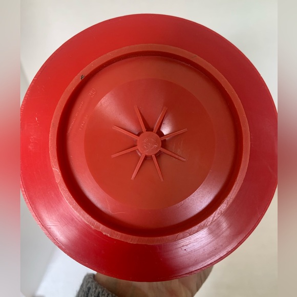 Vintage Musical Mr. and Mrs. Santa Claus. Revolving. - Picture 6 of 6